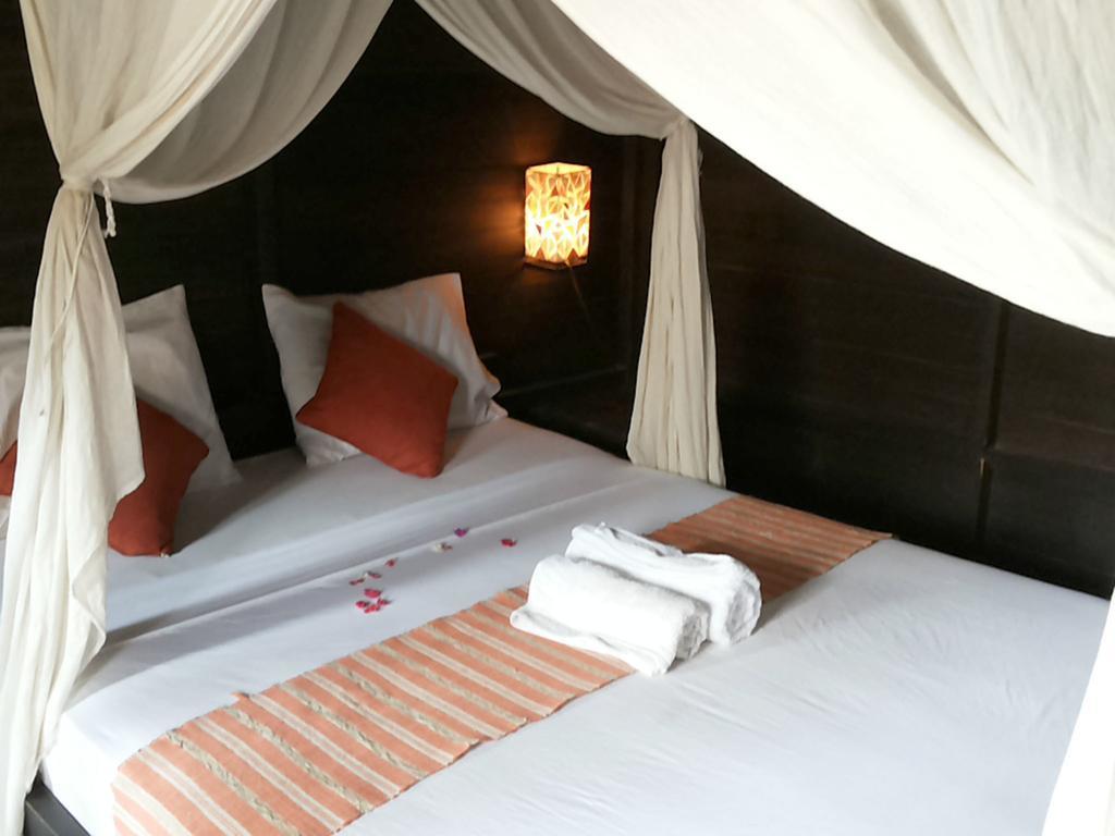 Mosaix Gili Bungalows Гили Траванган Экстерьер фото