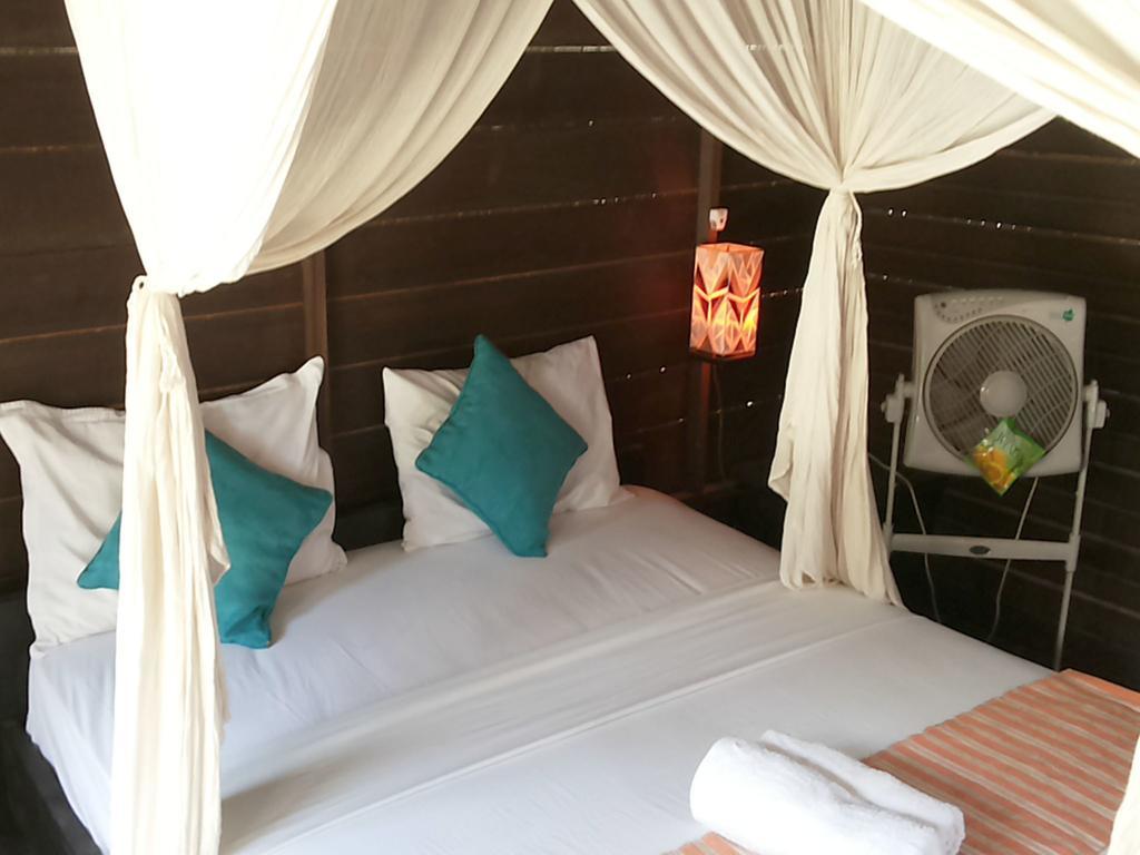 Mosaix Gili Bungalows Гили Траванган Экстерьер фото