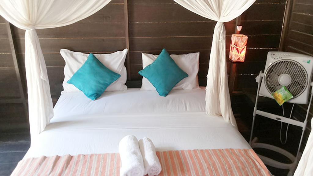 Mosaix Gili Bungalows Гили Траванган Экстерьер фото